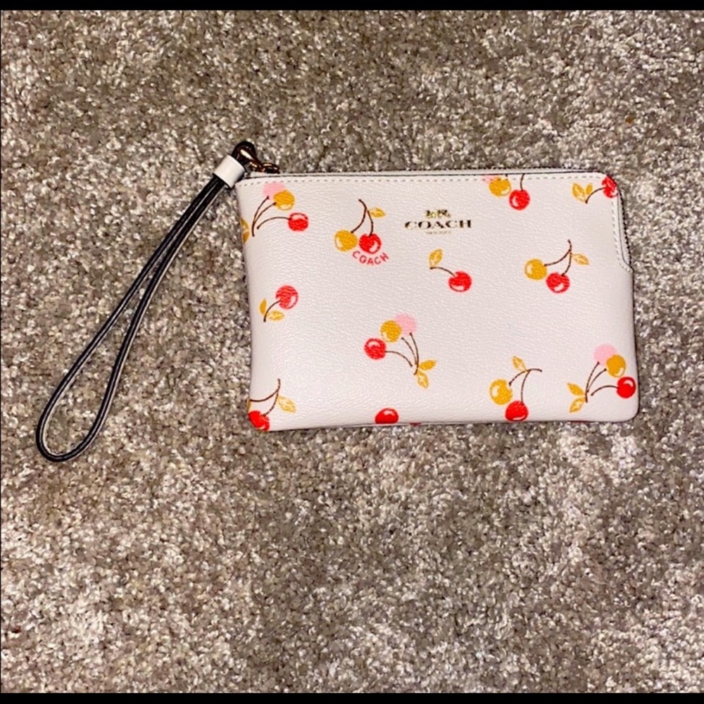 COPY - BRAND NEW COACH WALLLET